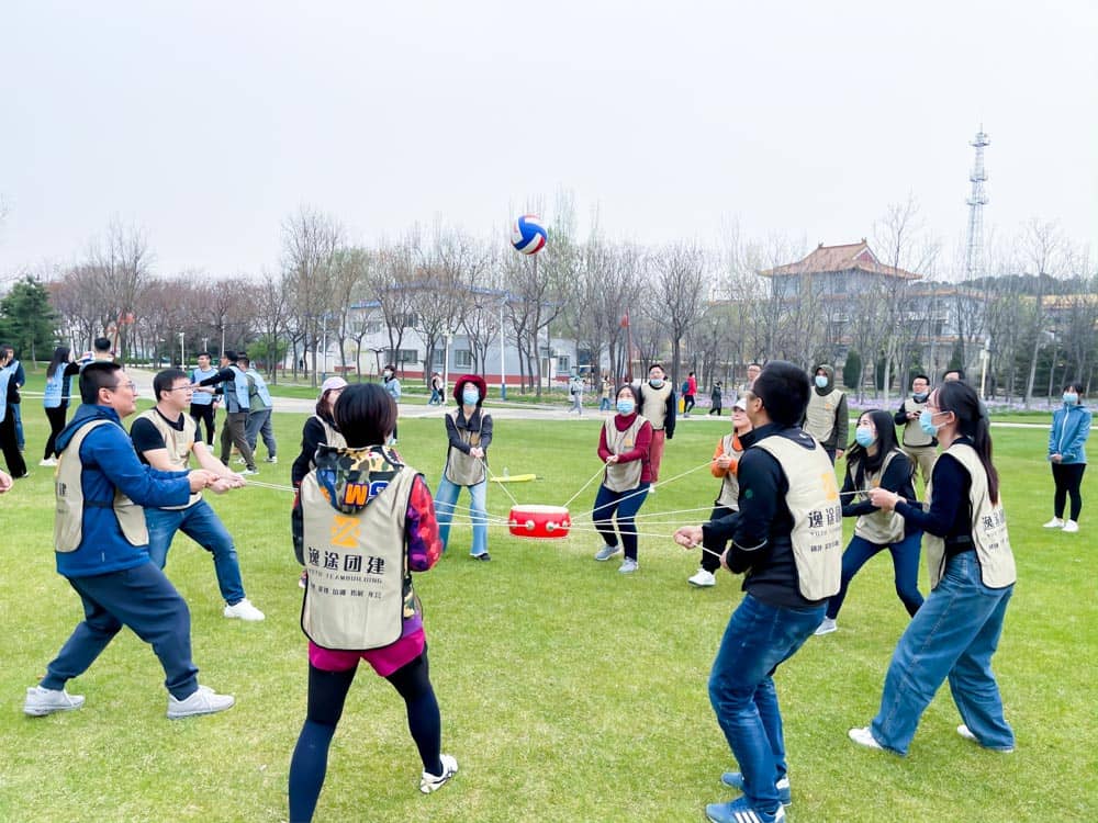 金海湖草坪团建 9.jpg